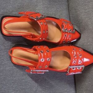 Size 8 Red iiimmi flats